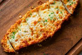 Kaşarlı Sarımsaklı Pide